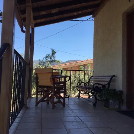 Evdora Family House Near بيت للعطل Monemvasía