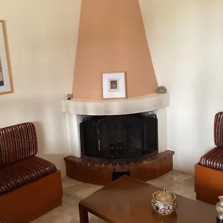 بيت للعطل Evdora Family House Near *