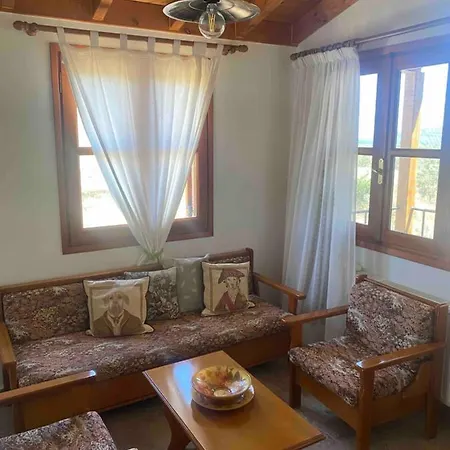 Evdora Family House Near Monemvasía